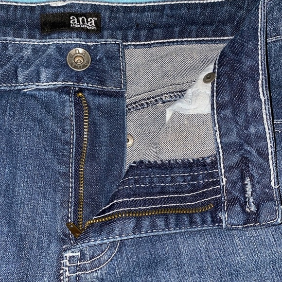A.N.A A New Approach capri denim blue with white accent stitching size 12 - Picture 3 of 12